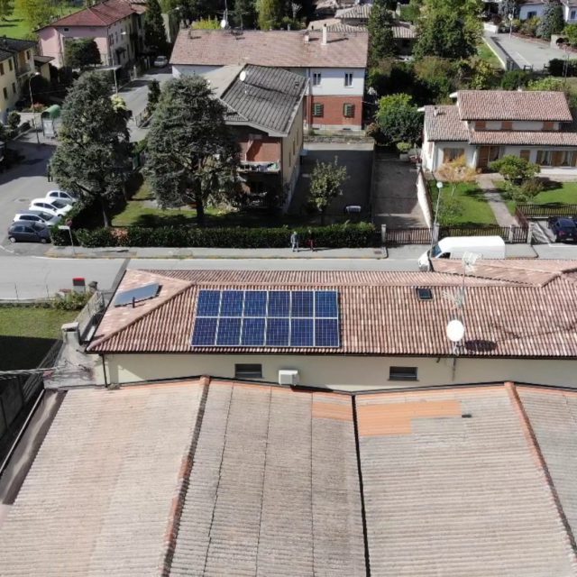 Casteltech ha al suo interno un laboratorio di assemblaggio di schede elettroniche sia con tecnologia SMD che THT, con possibilità di collaudo e montaggio meccanico..Published from Desktop with @InssistApp